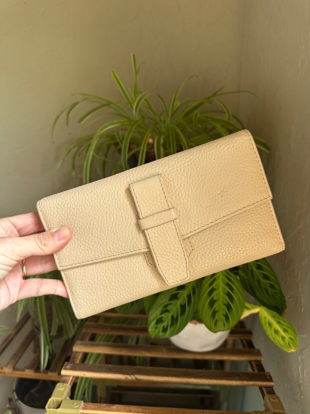 Clever carriage company, genuine, leather, snap close, wallet trifold